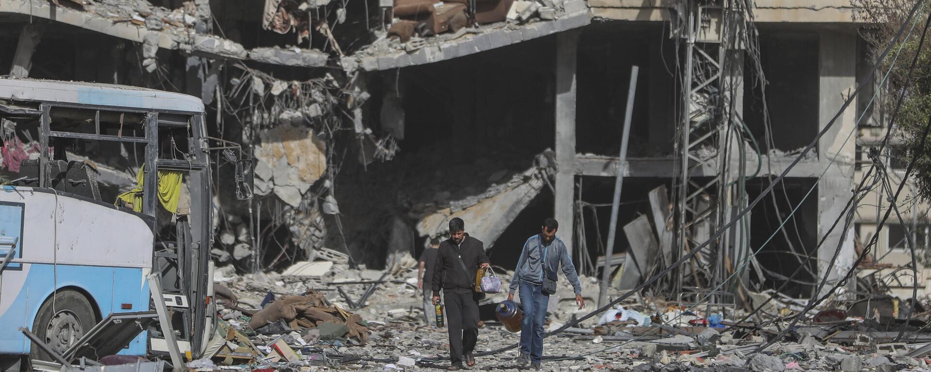 Tàn tích ở thành phố Gaza - Sputnik Việt Nam, 1920, 08.10.2025