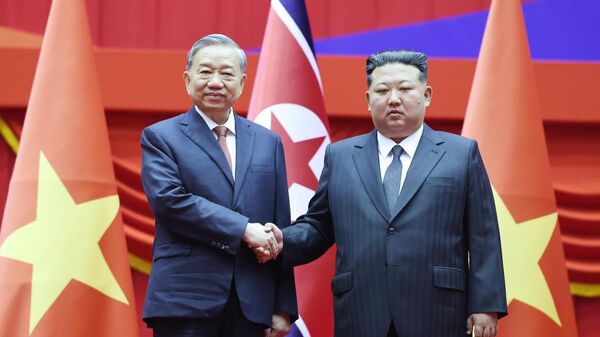 Lễ đón Tổng Bí thư Tô Lâm thăm cấp Nhà nước tới CHDCND Triều Tiên - Sputnik Việt Nam