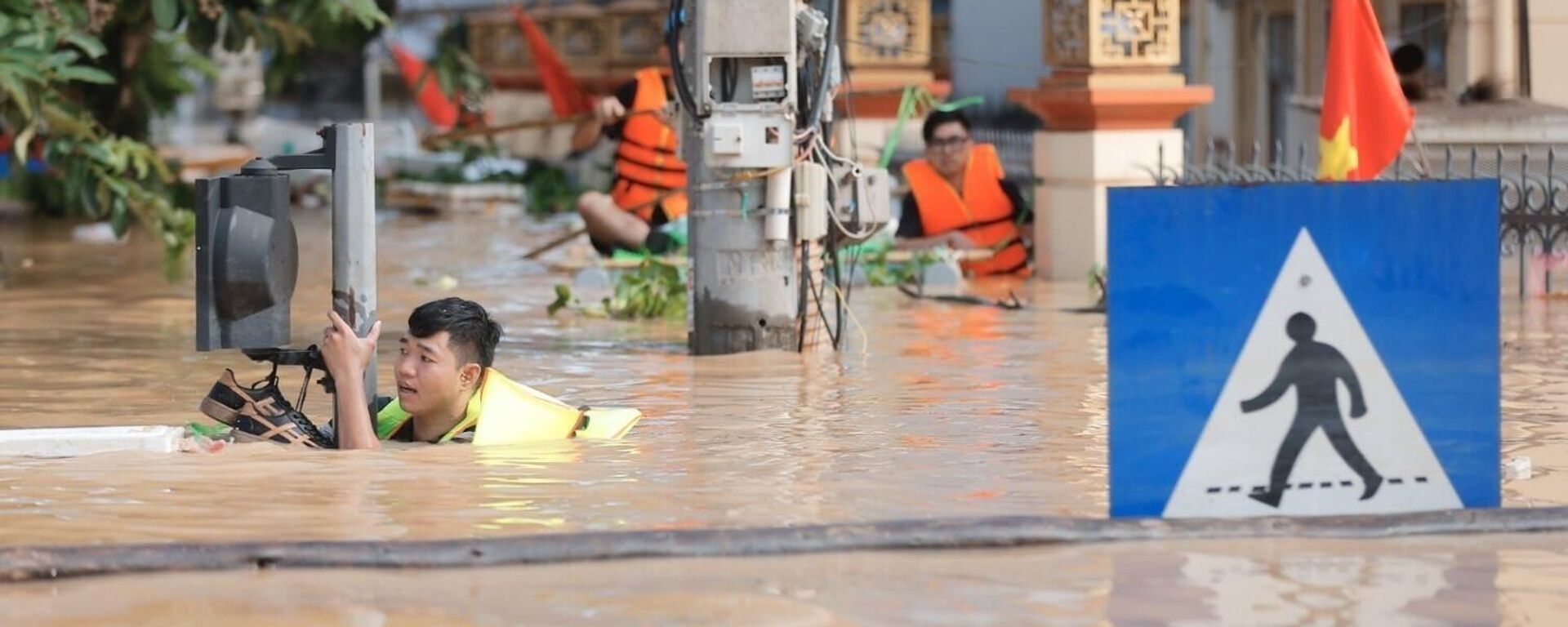 Thái Nguyên ngập sâu trong nước lũ
 - Sputnik Việt Nam, 1920, 09.10.2025