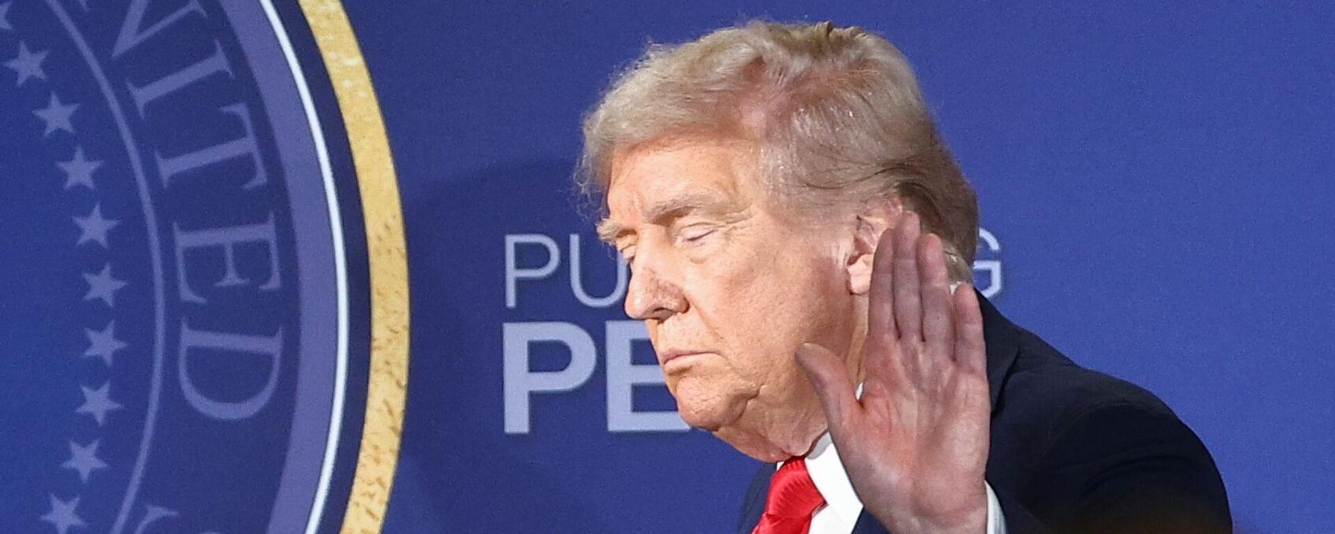 Donald Trump - Sputnik Việt Nam, 1920, 02.12.2025