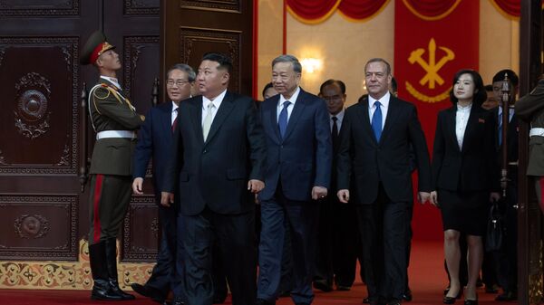 Phó Chủ tịch Hội đồng An ninh Nga Dmitry Medvedev thăm Triều Tiên - Sputnik Việt Nam