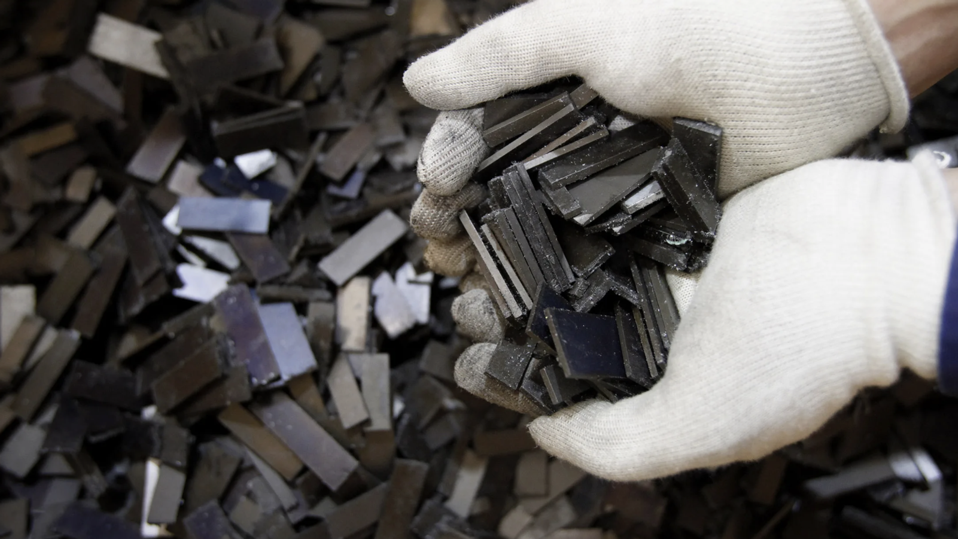 Kim loại đất hiếm Kim loại đất hiếm - Sputnik Việt Nam, 1920, 14.10.2025