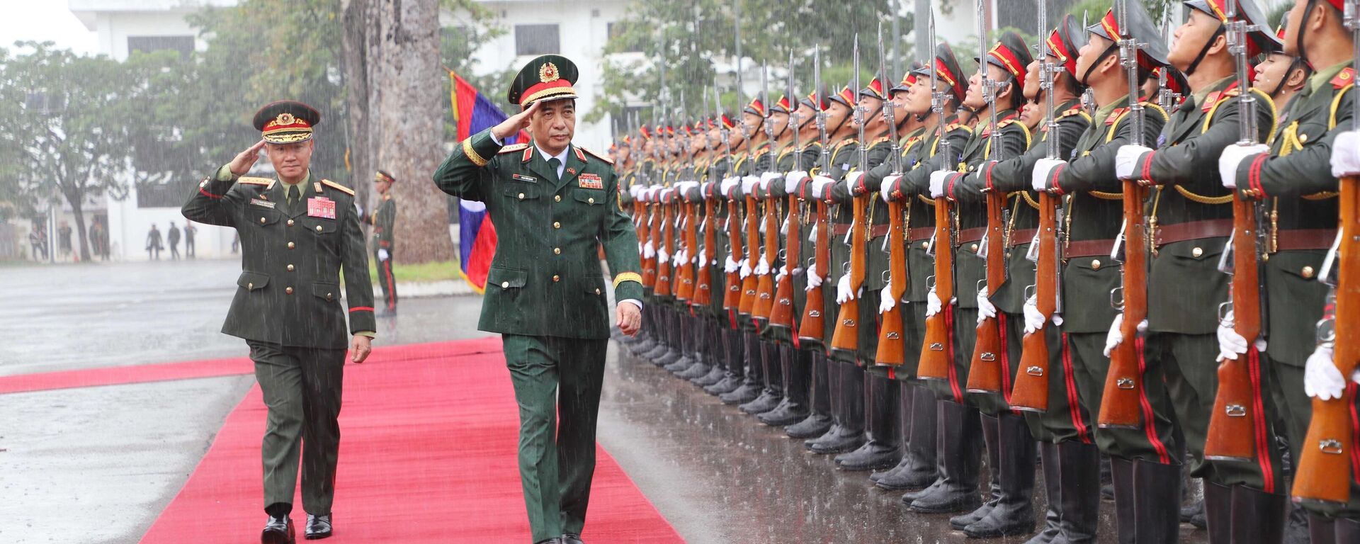 Bộ trưởng Bộ Quốc phòng Phan Văn Giang thăm và làm việc tại Lào - Sputnik Việt Nam, 1920, 15.10.2025