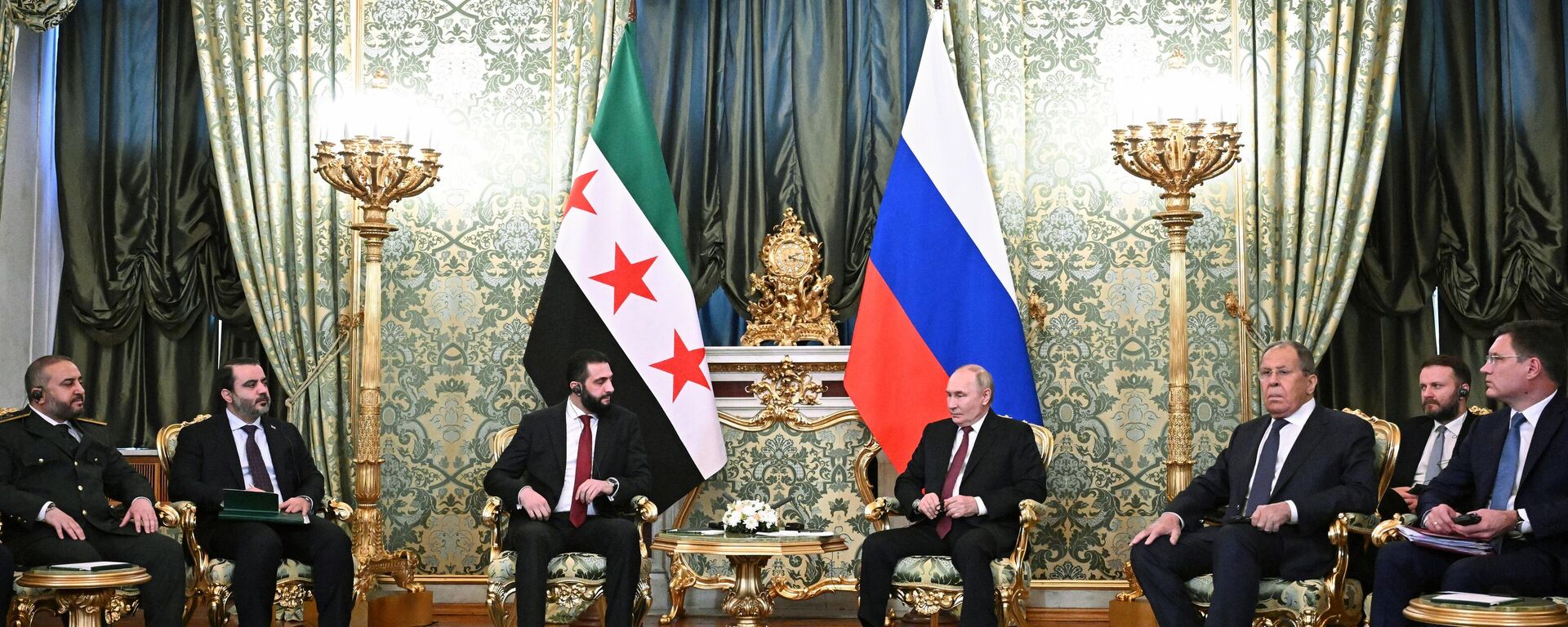 Cuộc gặp giữa Tổng thống Vladimir Putin và Tổng thống Syria Ahmed al-Sharaa - Sputnik Việt Nam, 1920, 15.10.2025