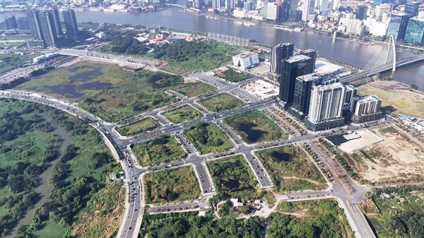 Lô đất ở phường An Khánh có lợi thế là mặt bằng đất trống, chưa xây dựng, có thể khởi công sớm - Sputnik Việt Nam