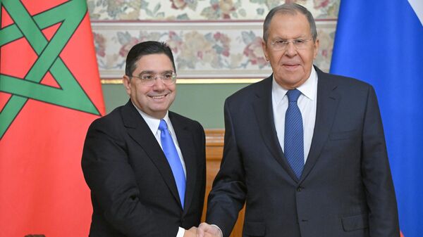 Bộ trưởng Ngoại giao Nga Sergey Lavrov trong cuộc gặp với Bộ trưởng Ngoại giao Maroc Nasser Bourita tại Moskva - Sputnik Việt Nam