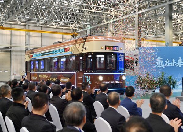 Tàu du lịch chạy bằng hydro đầu tiên của Trung Quốc tại Trường Xuân, tỉnh Cát Lâm - Sputnik Việt Nam