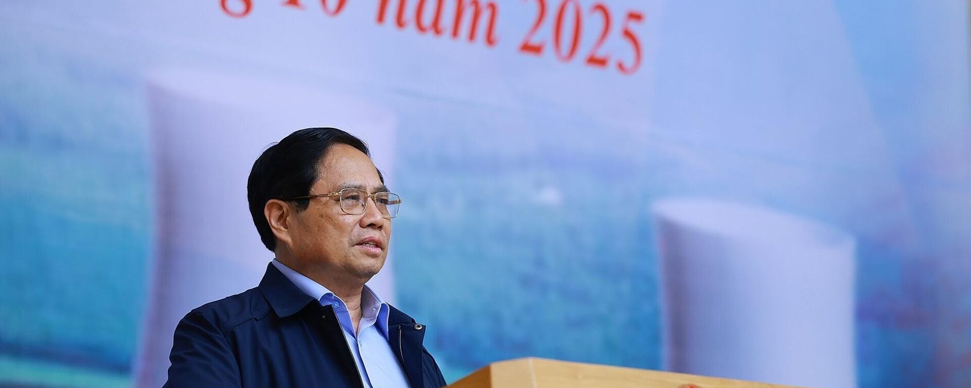 Thủ tướng Phạm Minh Chính, Trưởng Ban Chỉ đạo xây dựng nhà máy điện hạt nhân chủ trì phiên họp lần thứ ba của Ban Chỉ đạo - Sputnik Việt Nam, 1920, 22.10.2025