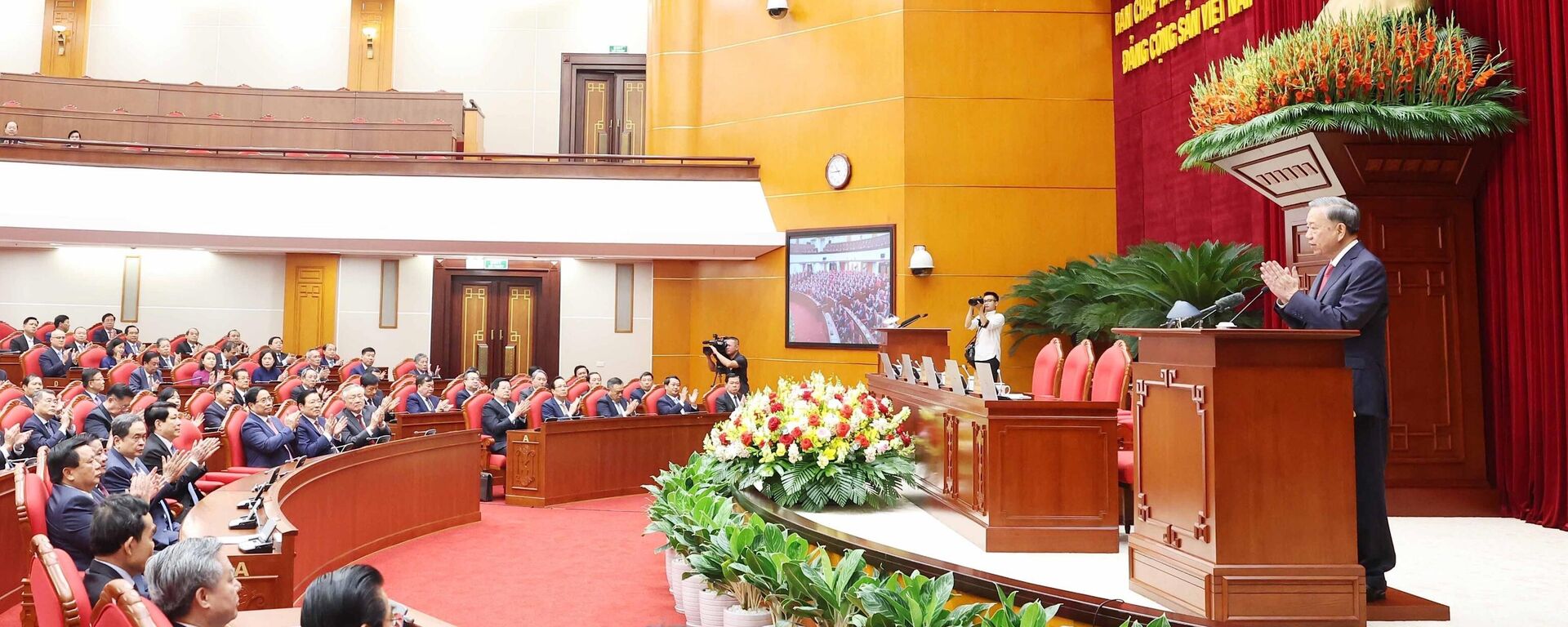 Tổng Bí thư Tô Lâm phát biểu bế mạc Hội nghị lần thứ 13 Ban Chấp hành Trung ương Đảng khóa XIII - Sputnik Việt Nam, 1920, 23.10.2025