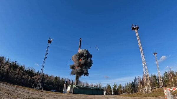 Tổng thống Vladimir Putin đã tiến hành một cuộc tập trận cho lực lượng hạt nhân chiến lược - Sputnik Việt Nam