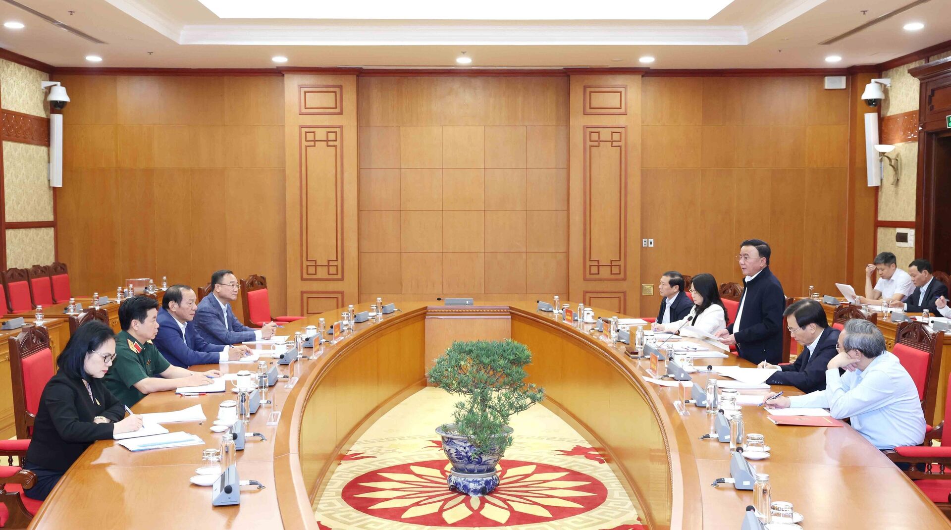 Quang cảnh phiên họp - Sputnik Việt Nam, 1920, 24.10.2025