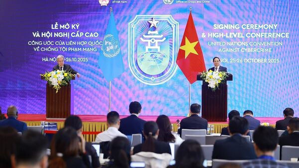 Thủ tướng Phạm Minh Chính cùng Tổng Thư ký Liên hợp quốc tại cuộc gặp gỡ báo chí Lễ mở ký và Hội nghị cấp cao Công ước của Liên hợp quốc về chống tội phạm mạng - Sputnik Việt Nam