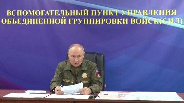 Tổng thống Nga Vladimir Putin đã đến thăm một trong các sở chỉ huy của nhóm tác chiến liên hợp - Sputnik Việt Nam