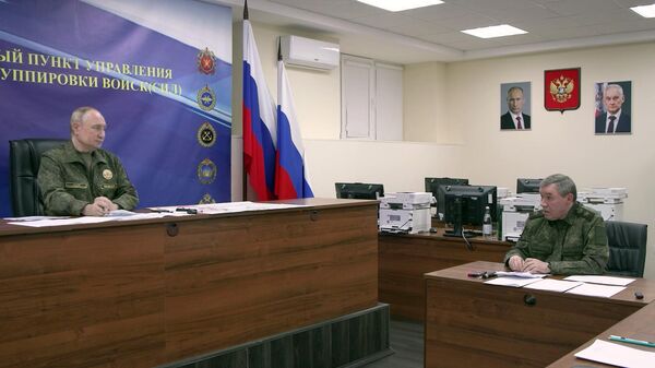 Tổng thống Nga Vladimir Putin đã đến thăm một trong các sở chỉ huy của nhóm tác chiến liên hợp - Sputnik Việt Nam