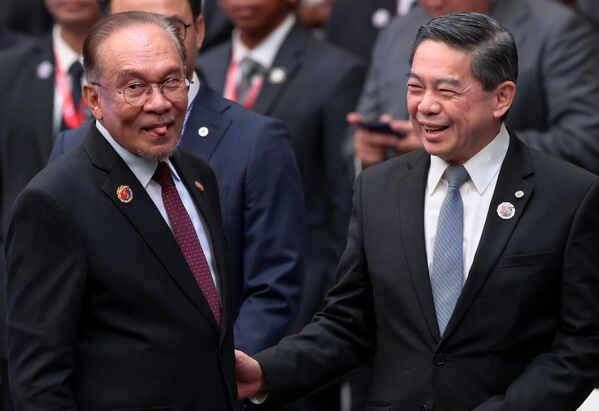 Thủ tướng Malaysia Anwar Ibrahim tại Hội nghị thượng đỉnh ASEAN lần thứ 47 ở Malaysia - Sputnik Việt Nam