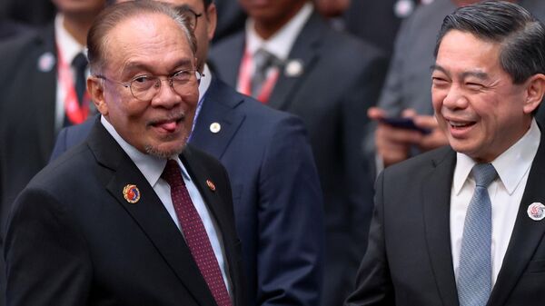Thủ tướng Malaysia Anwar Ibrahim tại Hội nghị thượng đỉnh ASEAN lần thứ 47 ở Malaysia - Sputnik Việt Nam