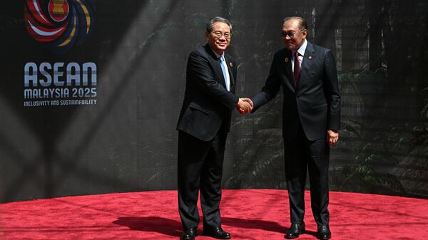 Thủ tướng Trung Quốc Lý Cường tại Hội nghị thượng đỉnh ASEAN lần thứ 47 ở Malaysia - Sputnik Việt Nam