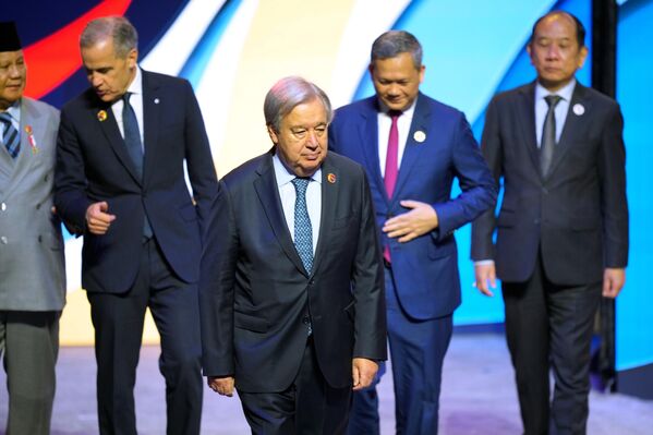 Tổng Thư ký Liên Hợp Quốc Antonio Guterres tại Hội nghị thượng đỉnh ASEAN lần thứ 47 ở Malaysia - Sputnik Việt Nam