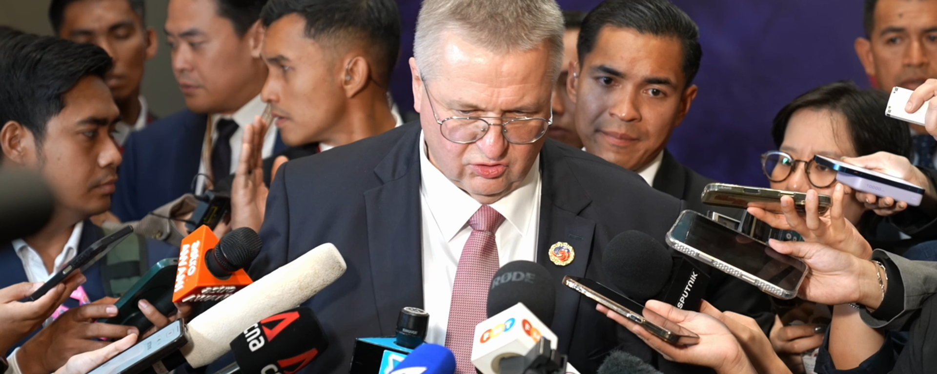 BRICS và ASEAN hiện đang trở thành hai cấu trúc chủ chốt của “kiến trúc mới của Nam Toàn cầu” - Sputnik Việt Nam, 1920, 27.10.2025