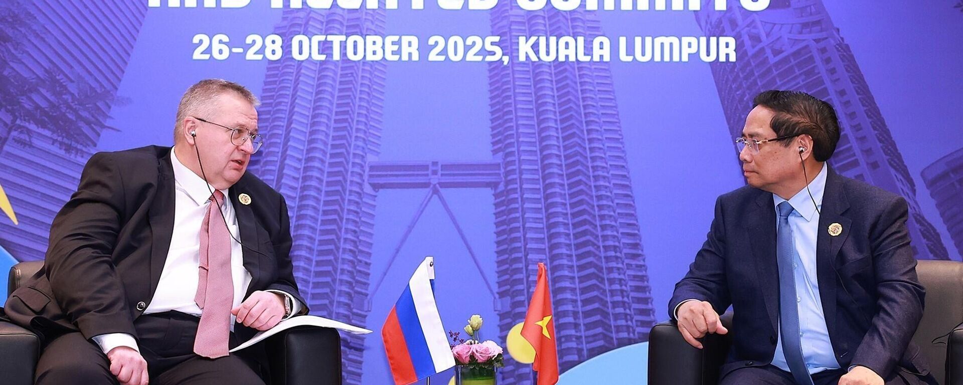 Thủ tướng Phạm Minh Chính gặp Phó Thủ tướng Nga Alexey Overchuk - Sputnik Việt Nam, 1920, 27.10.2025