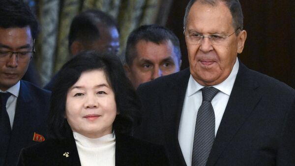 Cuộc hội đàm giữa Bộ trưởng Ngoại giao Nga Sergey Lavrov và Bộ trưởng Ngoại giao Triều Tiên Choe Son-hui - Sputnik Việt Nam