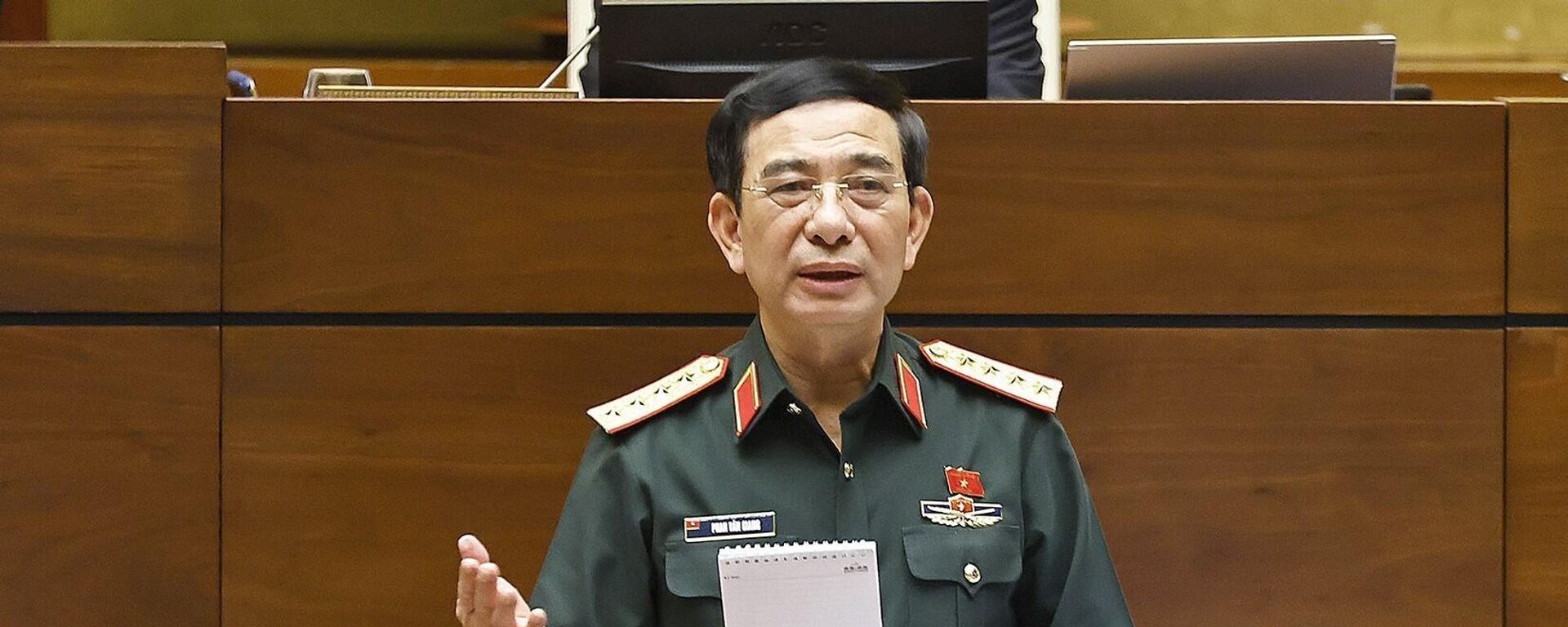Đại tướng, Bộ trưởng Bộ Quốc phòng Phan Văn Giang giải trình, làm rõ một số vấn đề đại biểu Quốc hội nêu - Sputnik Việt Nam, 1920, 27.10.2025