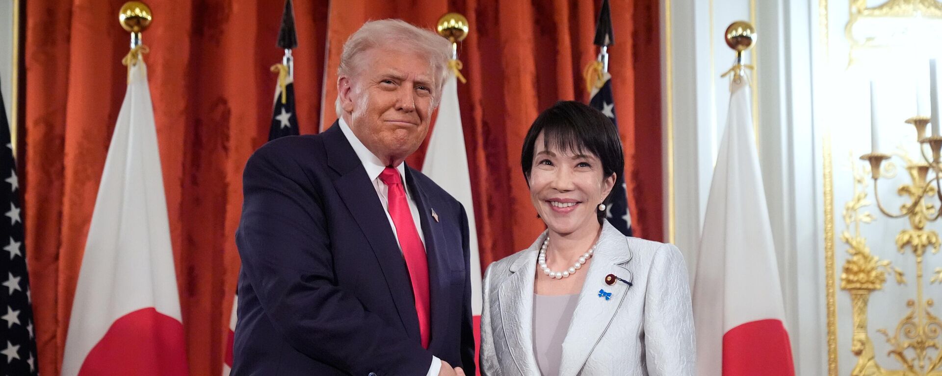 Tổng thống Mỹ Donald Trump và Thủ tướng Nhật Bản Sanae Takaichi trong cuộc gặp ở Tokyo - Sputnik Việt Nam, 1920, 28.10.2025
