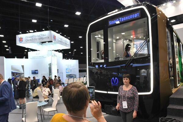 Lễ ra mắt toa tàu metro mới tại Saint-Peterburg  - Sputnik Việt Nam