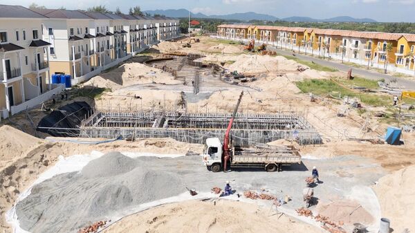 Nhịp thi công sôi động tại phân kỳ Habana - NovaWolrd Ho Tram. - Sputnik Việt Nam