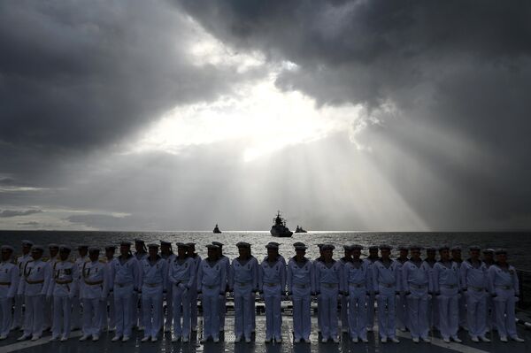 Các quân nhân Hải quân Nga tại Lễ duyệt binh Hải quân chính thức kỷ niệm Ngày Hải quân Nga ở Kronstadt - Sputnik Việt Nam