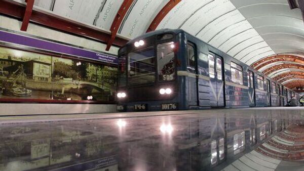 Tàu điện ngầm ở Thủ đô phương Bắc của nước Nga: 70 năm hình thành và phục vụ - Sputnik Việt Nam