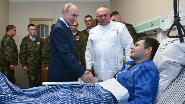 Tổng thống Putin thăm bệnh viện quân đội - Sputnik Việt Nam