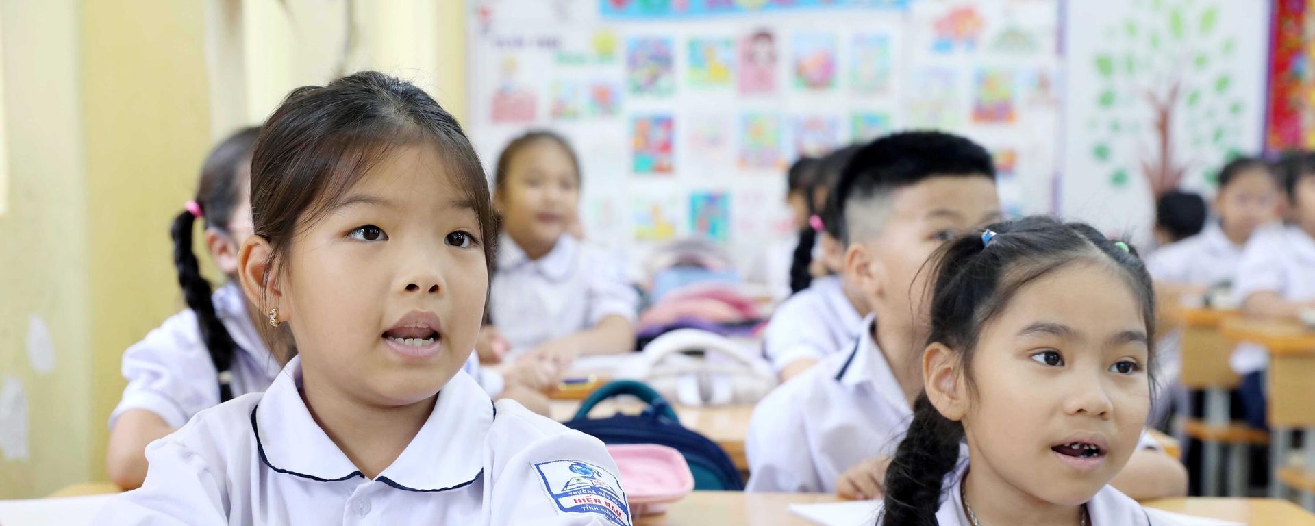 Giờ học tiếng Việt của học sinh Trường Tiểu học Hiến Nam (phường Phố Hiến, tỉnh Hưng Yên) - Sputnik Việt Nam, 1920, 29.10.2025