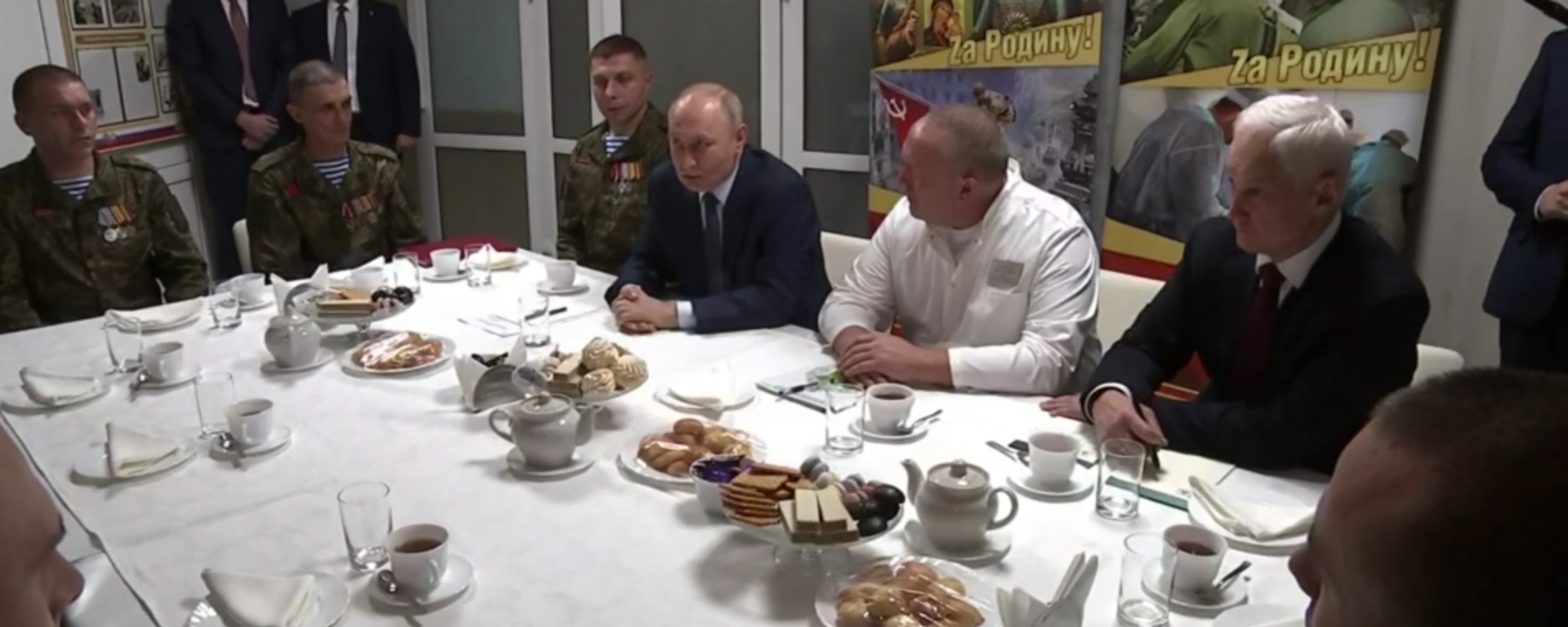 Tổng thống Putin ca ngợi các ưu điểm của tên lửa Burevestnik - Sputnik Việt Nam, 1920, 29.10.2025