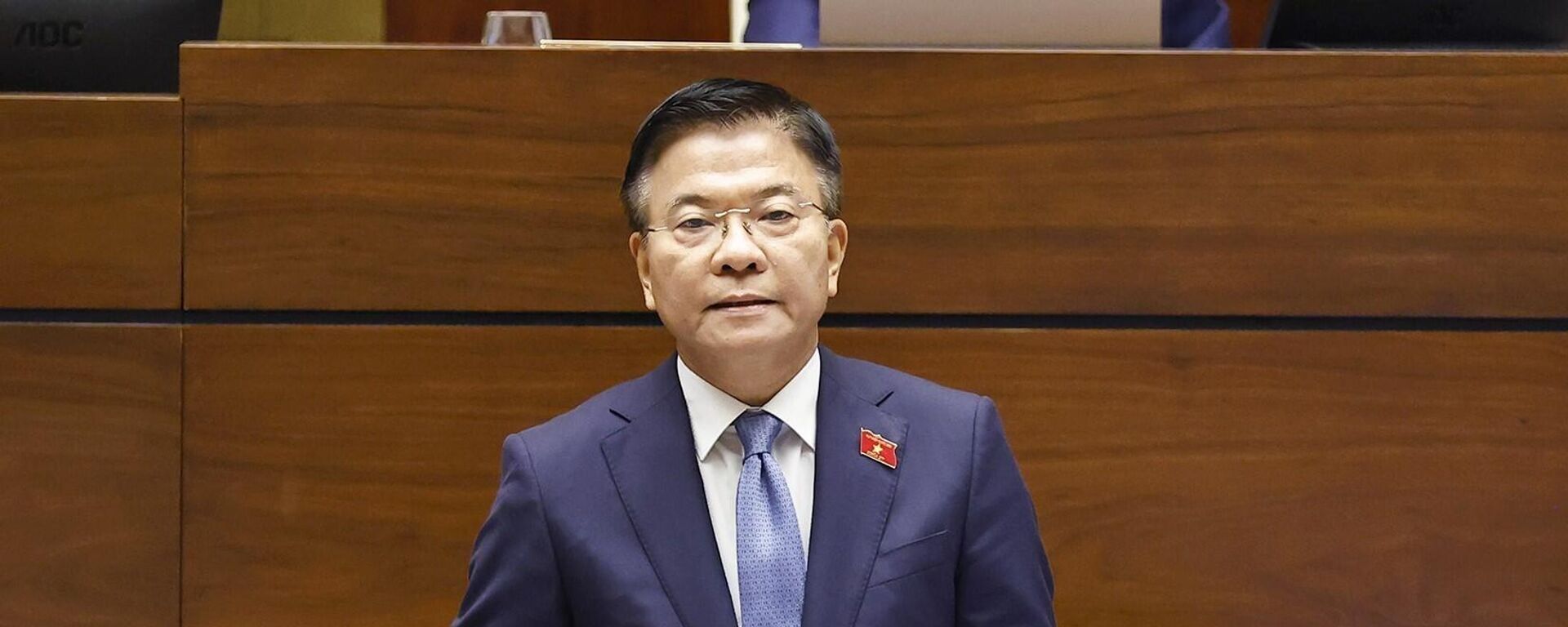 Phó Thủ tướng Chính phủ Lê Thành Long phát biểu giải trình, làm rõ một số vấn đề đại biểu Quốc hội nêu - Sputnik Việt Nam, 1920, 30.10.2025