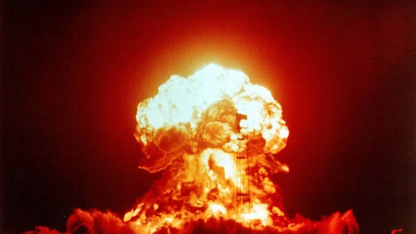 Vụ nổ hạt nhân ở sa mạc Nevada, năm 1953 - Sputnik Việt Nam