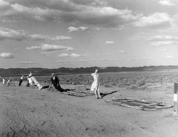 Các hình nộm được sử dụng để thử nghiệm bom hạt nhân tại bãi thử Nevada vào năm 1955 ở Mỹ - Sputnik Việt Nam