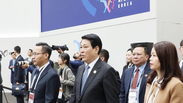 Chủ tịch nước Lương Cường dự Hội nghị Cấp cao APEC lần thứ 32 - Sputnik Việt Nam