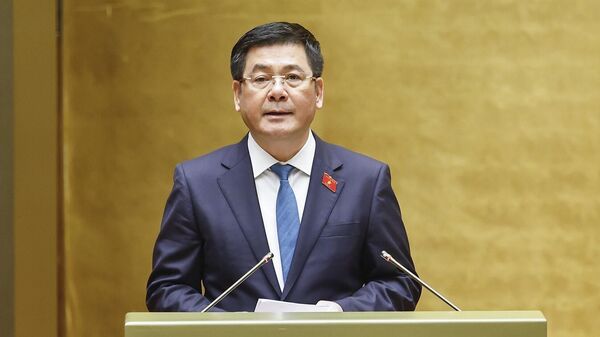 Quốc hội họp nghe trình bày Tờ trình, Báo cáo thẩm tra về 6 luật - Sputnik Việt Nam