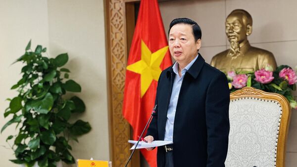 Phó Thủ tướng Trần Hồng Hà, Phó Trưởng ban thường trực Ban Chỉ đạo Phòng thủ dân sự quốc gia phát biểu chỉ đạo tại cuộc họp
 - Sputnik Việt Nam