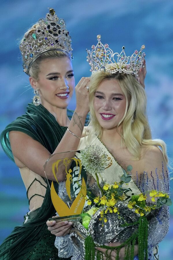 Tân Hoa hậu Trái Đất 2025 tại Manila - Sputnik Việt Nam