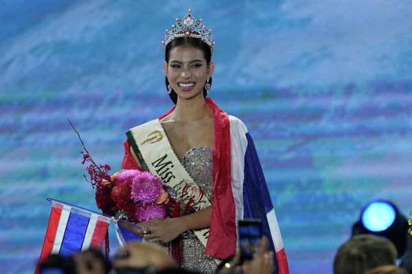 Đại diện Thái Lan tại cuộc thi Hoa hậu Trái Đất 2025 ở Manila - Sputnik Việt Nam