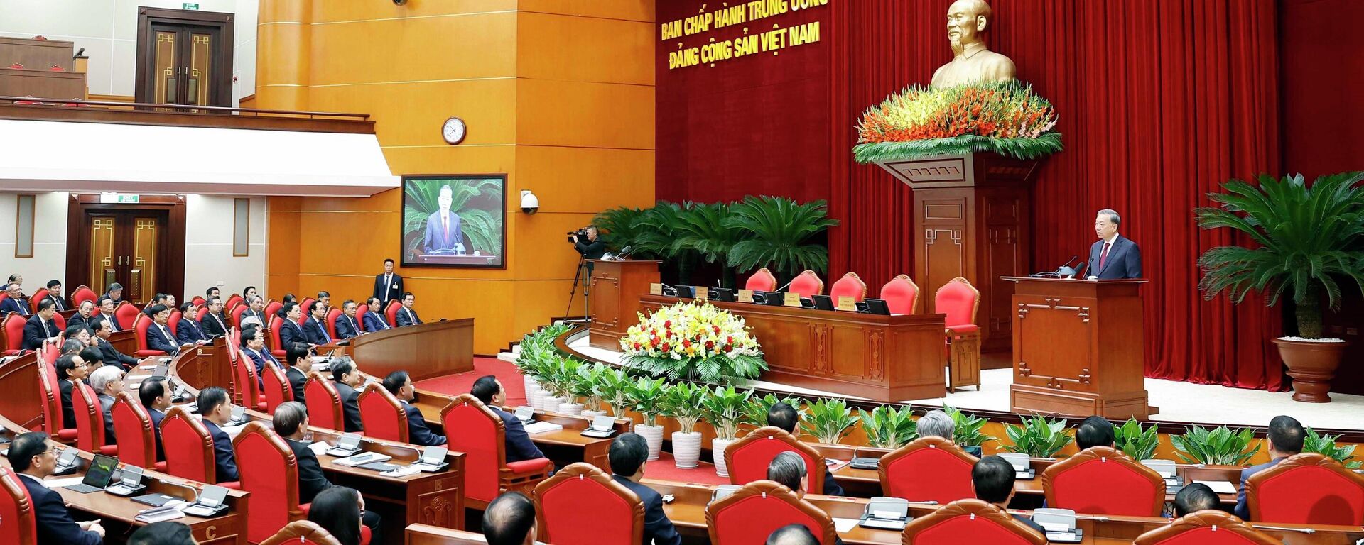 Tổng Bí thư Tô Lâm phát biểu bế mạc Hội nghị lần thứ 14 Ban Chấp hành Trung ương Đảng khóa XIII - Sputnik Việt Nam, 1920, 06.11.2025