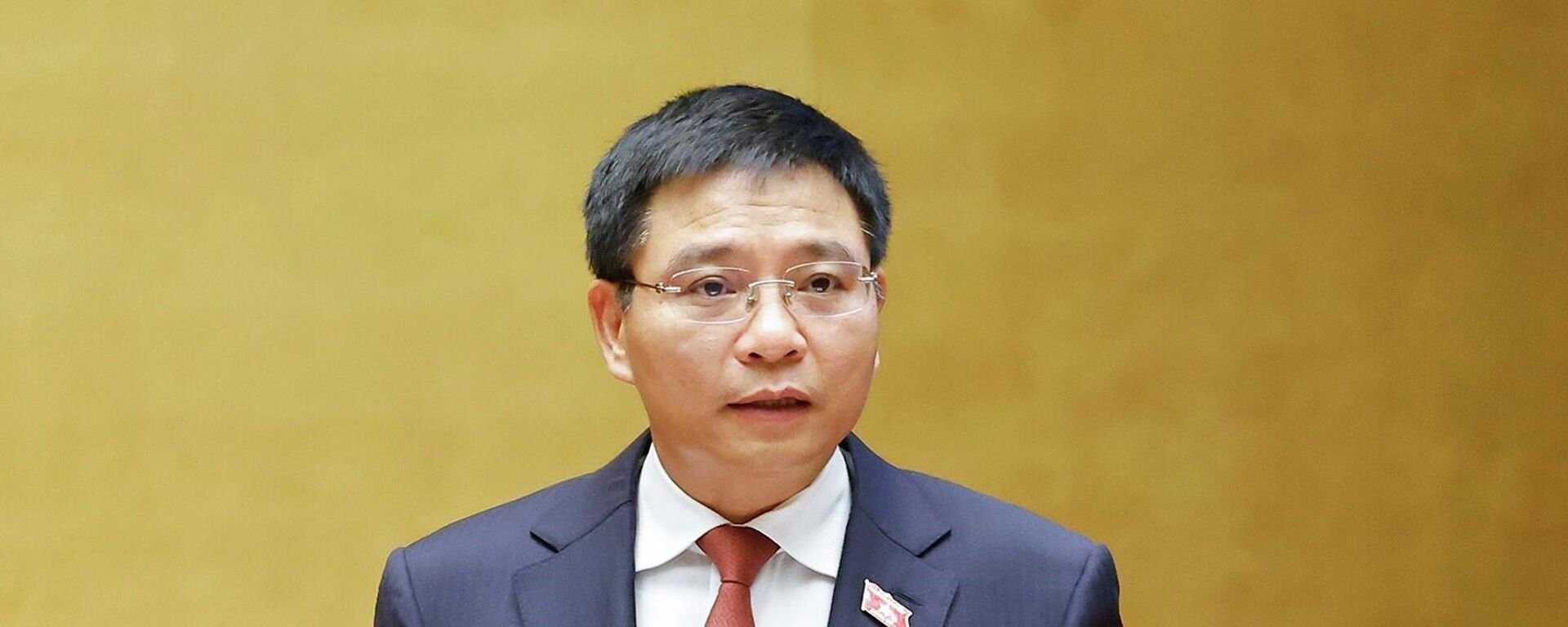 Bộ trưởng Bộ Tài chính Nguyễn Văn Thắng, thừa uỷ quyền của Thủ tướng Chính phủ trình bày Tờ trình về 02 nội dung: dự án Luật Quy hoạch (sửa đổi); việc điều chỉnh Quy hoạch tổng thể quốc gia thời kỳ 2021 - 2030 - Sputnik Việt Nam, 1920, 08.11.2025