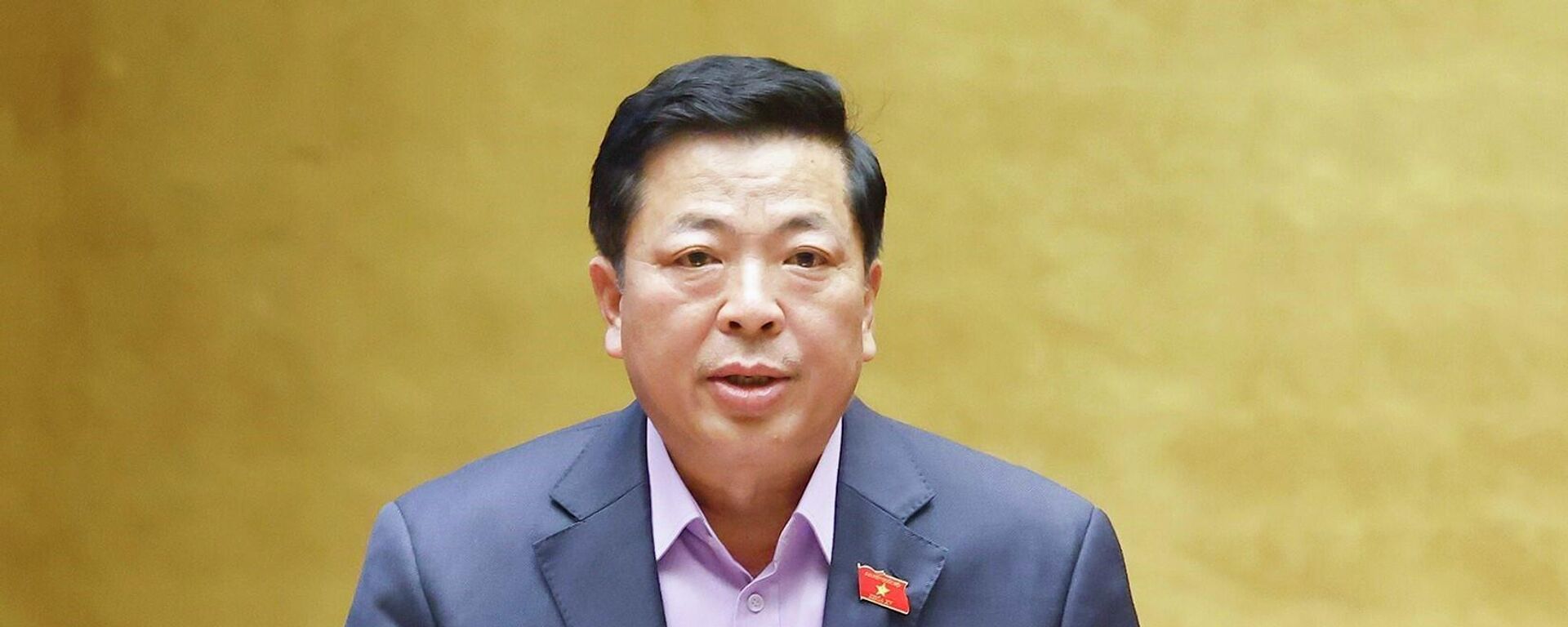 Bộ trưởng Bộ Xây dựng Trần Hồng Minh, thừa uỷ quyền của Thủ tướng Chính phủ trình bày Tờ trình dự án Luật sửa đổi, bổ sung một số điều của Luật Quy hoạch đô thị và nông thôn - Sputnik Việt Nam, 1920, 11.12.2025