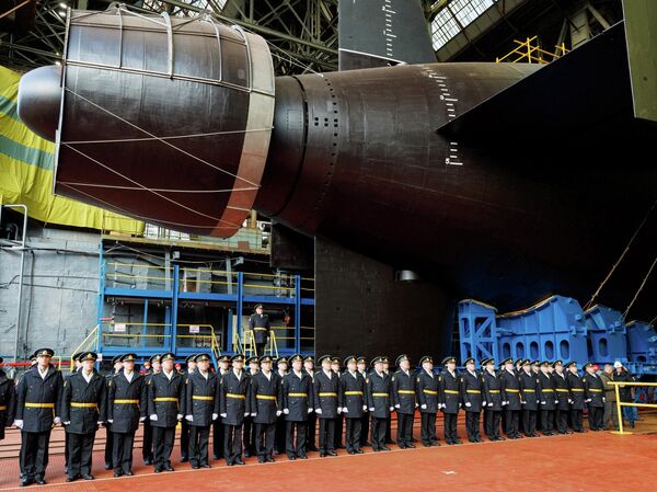 Lễ hạ thủy tàu ngầm hạt nhân Khabarovsk tại nhà máy đóng tàu Sevmash ở Severodvinsk. Tàu ngầm này được thiết kế và chế tạo chuyên biệt để mang tổ hợp tàu ngầm hạt nhân Poseidon - Sputnik Việt Nam