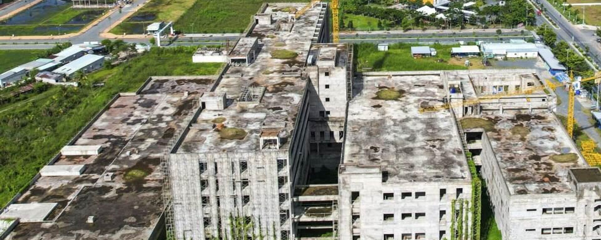 Dự án đầu tư xây dựng Bệnh viện Ung bướu TP Cần Thơ, quy mô 500 giường, tổng mức đầu tư hơn 1.700 tỷ đồng, sau 8 năm thi công vẫn chưa hoàn thành - Sputnik Việt Nam, 1920, 09.11.2025