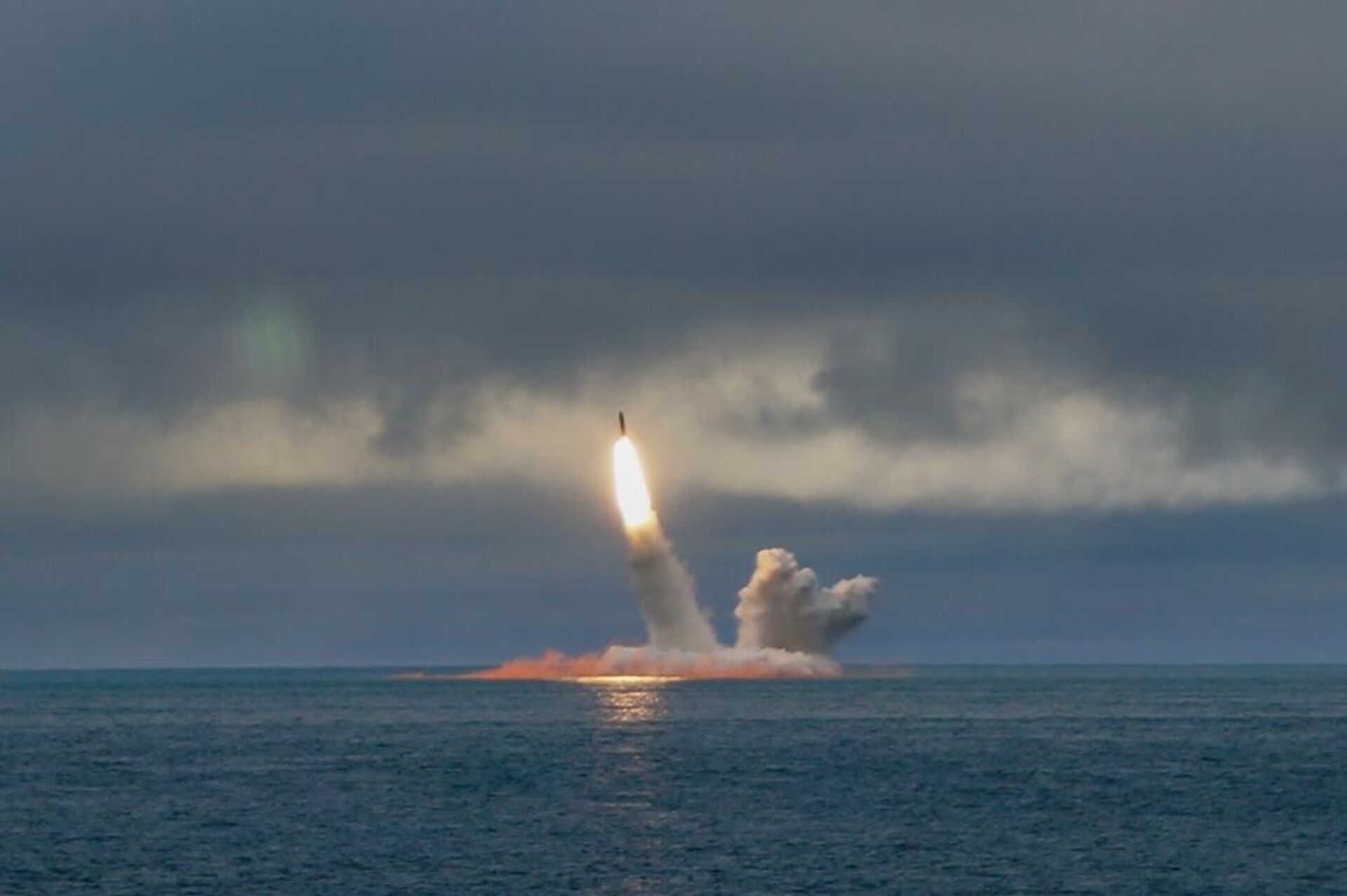 Vụ phóng tên lửa đạn đạo Bulava  - Sputnik Việt Nam, 1920, 10.11.2025