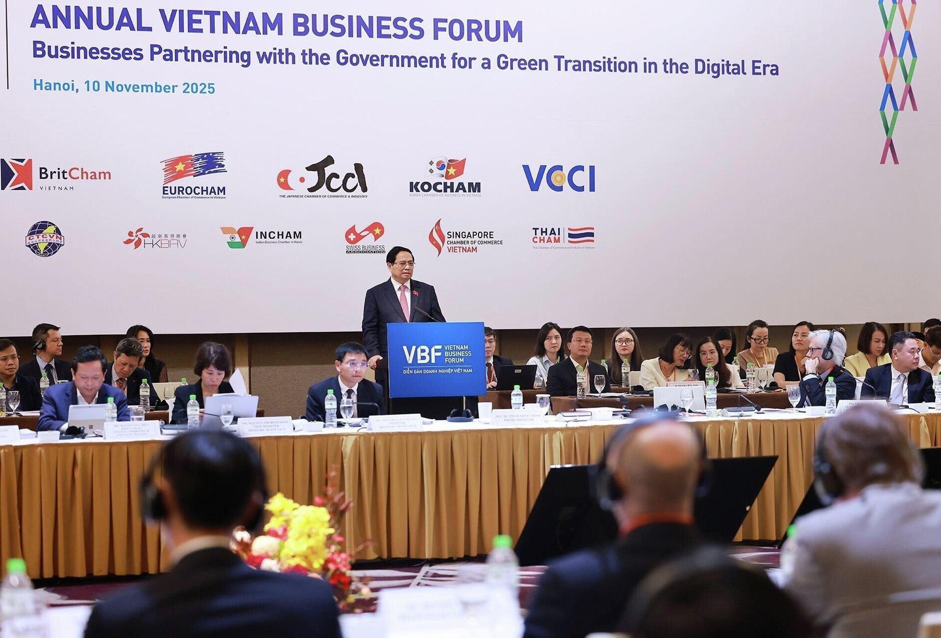 Thủ tướng Phạm Minh Chính phát biểu tại Diễn đàn doanh nghiệp Việt Nam thường niên với chủ đề “Doanh nghiệp đồng hành với Chính phủ chuyển đổi xanh trong kỷ nguyên số” - Sputnik Việt Nam, 1920, 10.11.2025