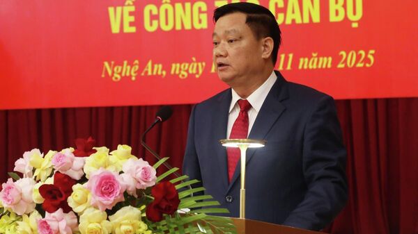 Đồng chí Nguyễn Khắc Thận giữ chức Bí thư Tỉnh ủy Nghệ An - Sputnik Việt Nam